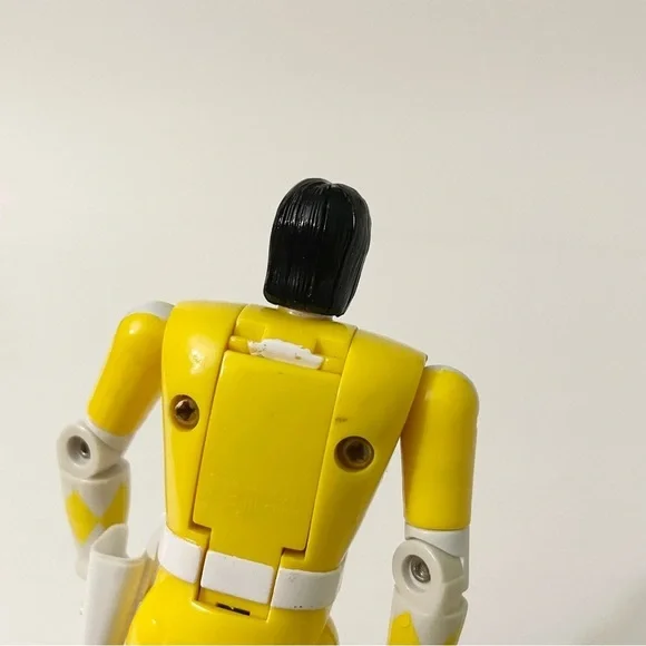 Mighty Morphin Power Rangers Trini Yellow Ranger Head Flips - Picture 15 of 16